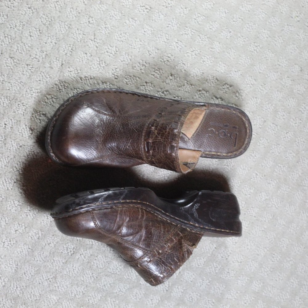 SALE! Beautiful BOC Size 10M Brown Mules